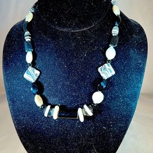 Black Onyx w/ Freshwater Cultured coin pearls & Various beads Handmade NWOT 19”